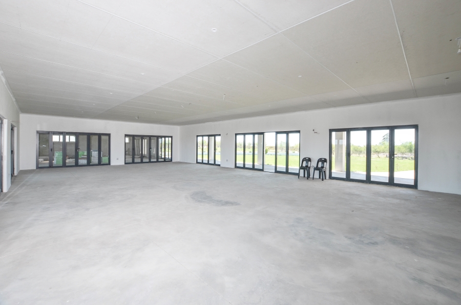 10 Bedroom Property for Sale in Hartebeesfontein Western Cape